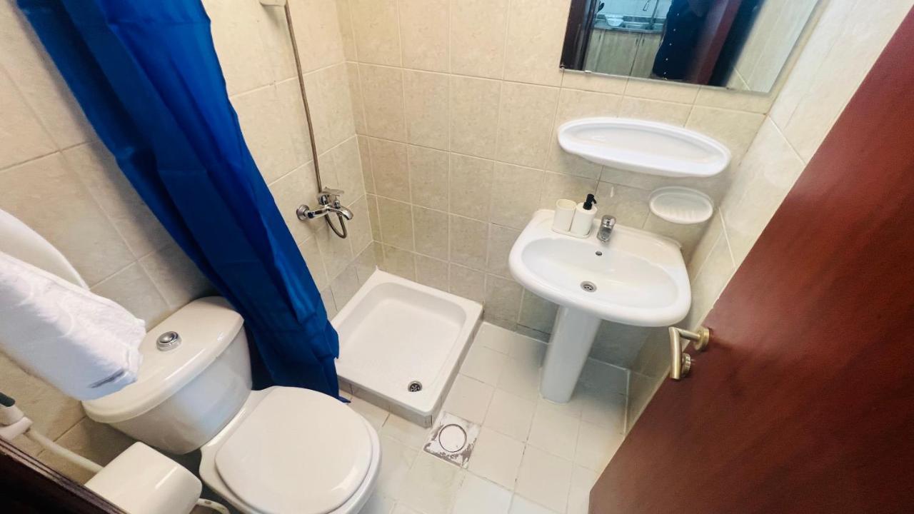 Newly Furnished Cozy One Bed Room Apartment 2 Bathroom City View Dubai Bagian luar foto